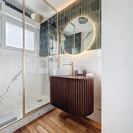 2 Lits Kings Sizes, 1 Lit Superpose Enfant Apartment