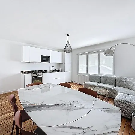 2 Lits Kings Sizes, 1 Lit Superpose Enfant Apartment
